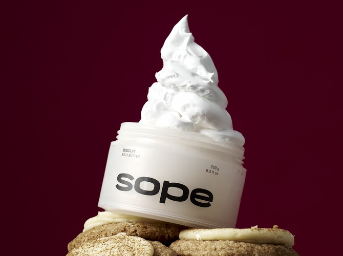 FESTIVE <br>  SCENTS